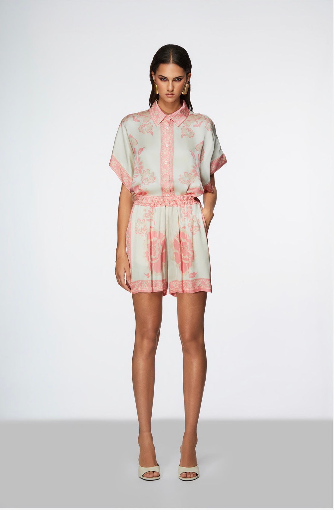 minas shorts - Pantaloni - URINK