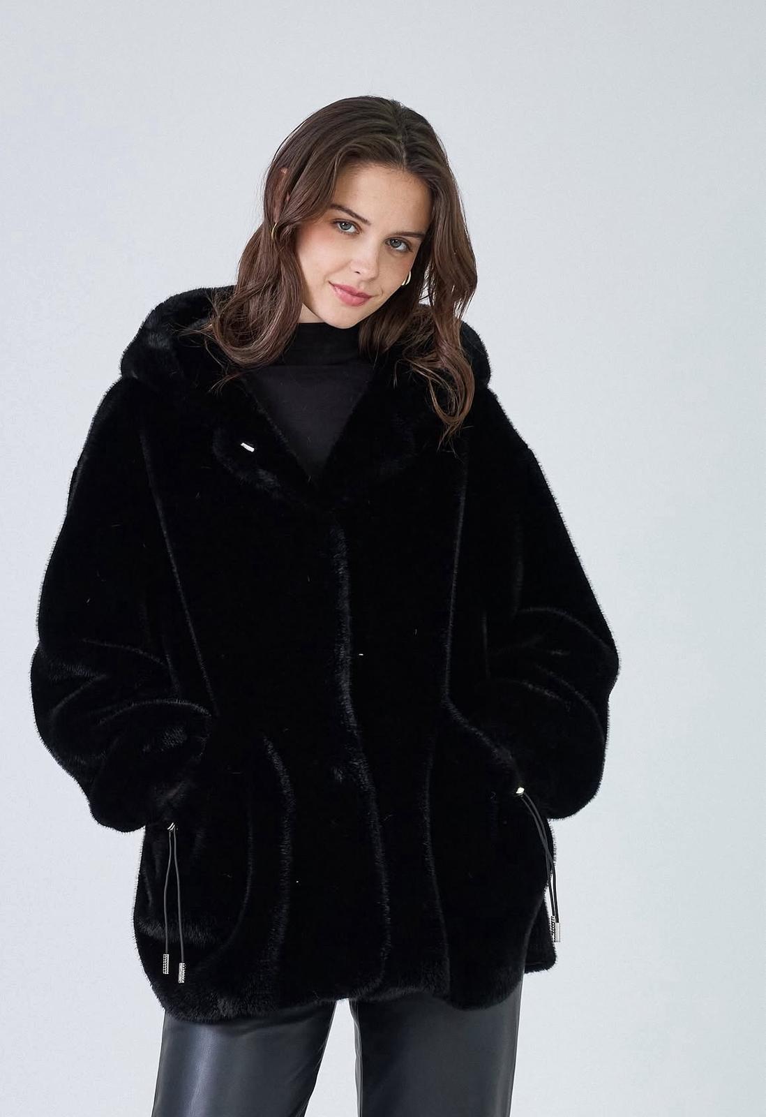SELENA - pelliccia - GIOVANNI PARIS