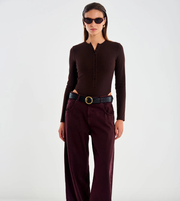 uf0093 - body - VICOLO