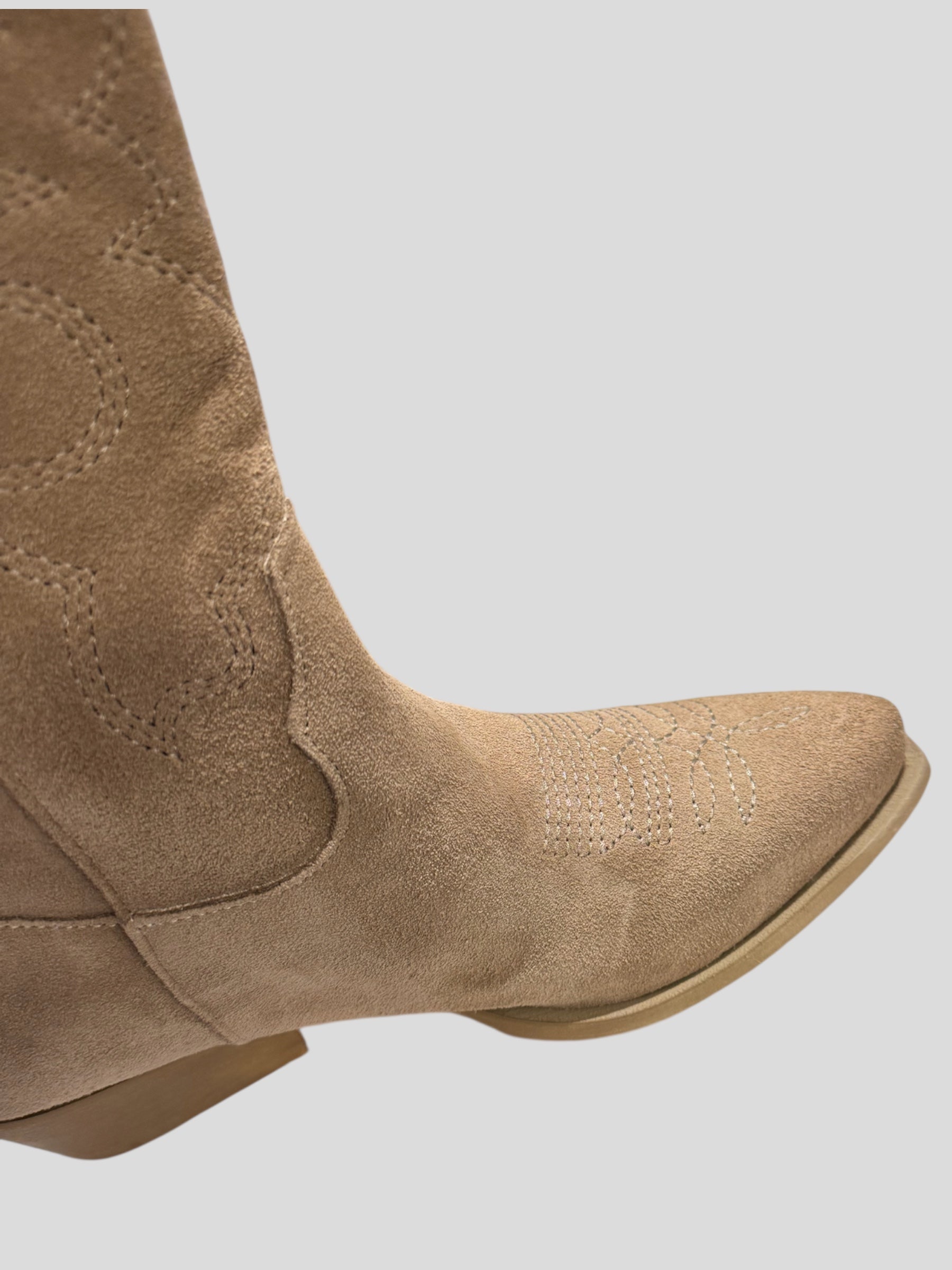 df-204 -  - DIVINE FOLLIE