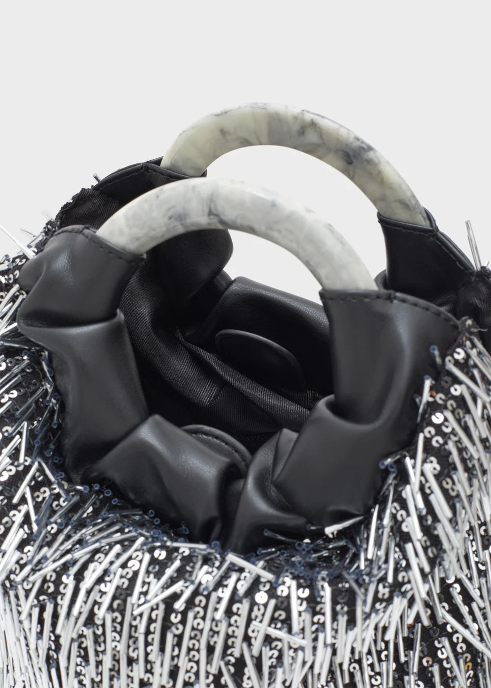 GMBS0004 - Borsa - NALI'