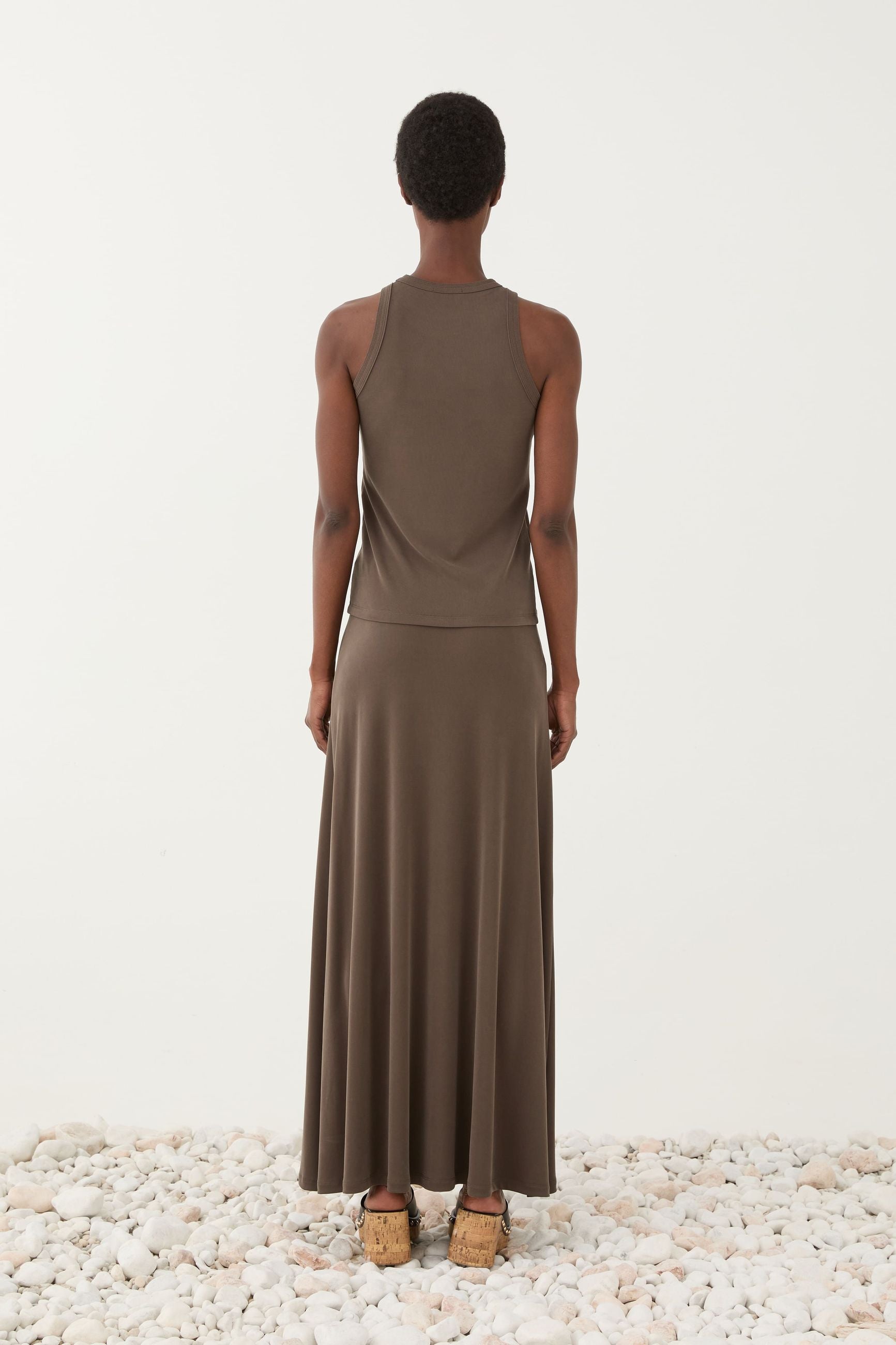 ss260072 - top - ELEH