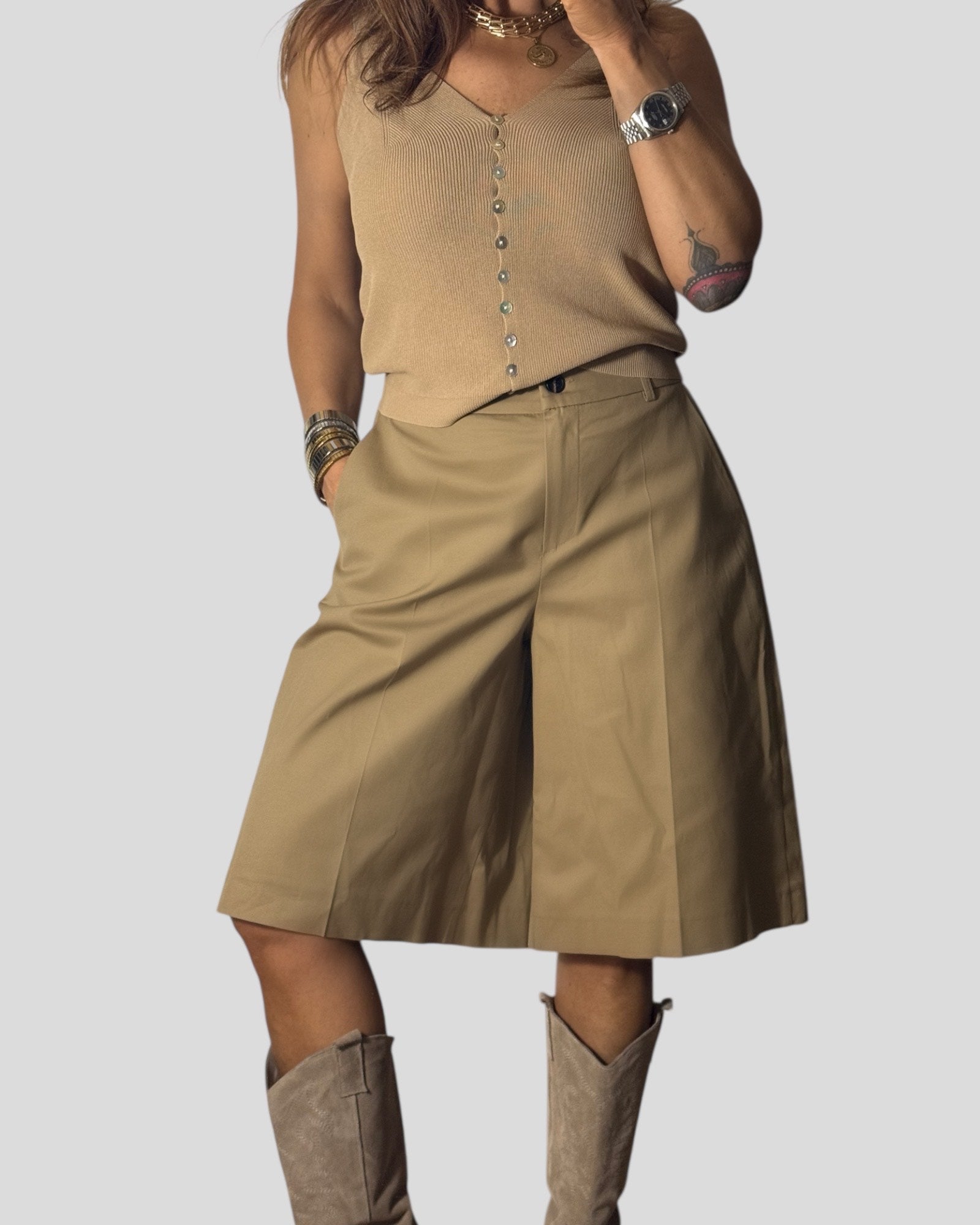 26s4583 - shorts - MOTEL
