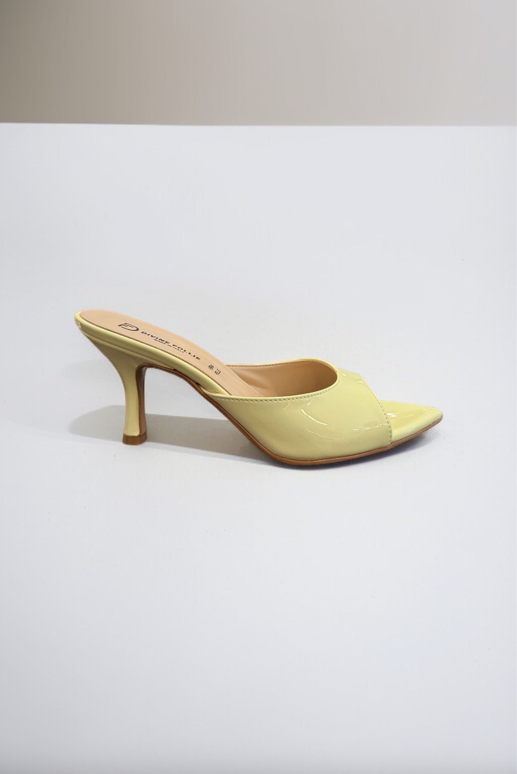 p0700v - Scarpe - DIVINE FOLLIE